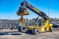 Hyster reach stacker